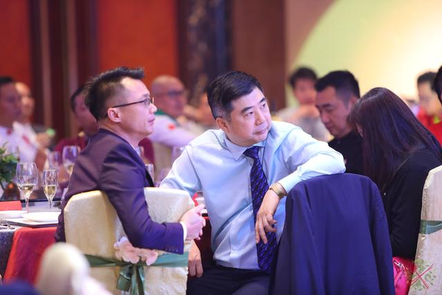 清蒸鲟龙鱼鱼子酱,三大美食鲟鱼鱼子酱