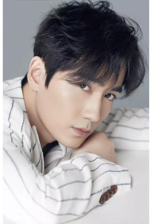 男明星们都在用的香水,男明星用得最多的一款香水