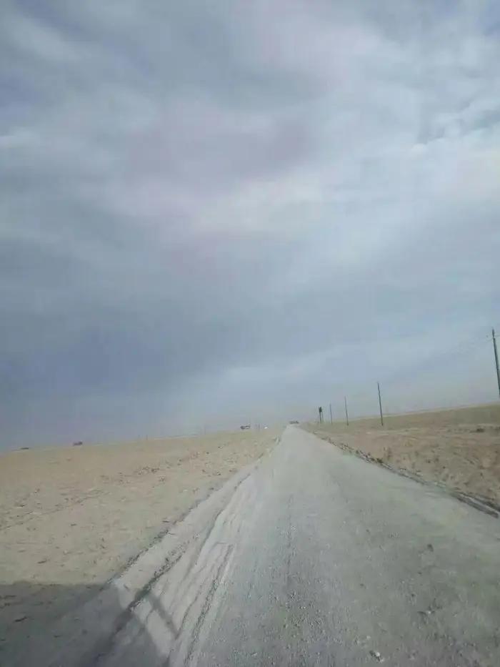 我在德令哈海子诗歌,我在德令哈最后一天