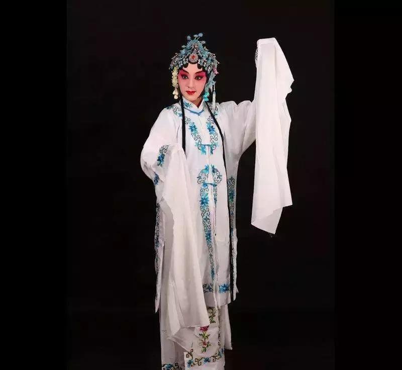 打开武侯人的“娱乐”记忆，竟然是时尚复古风的前辈