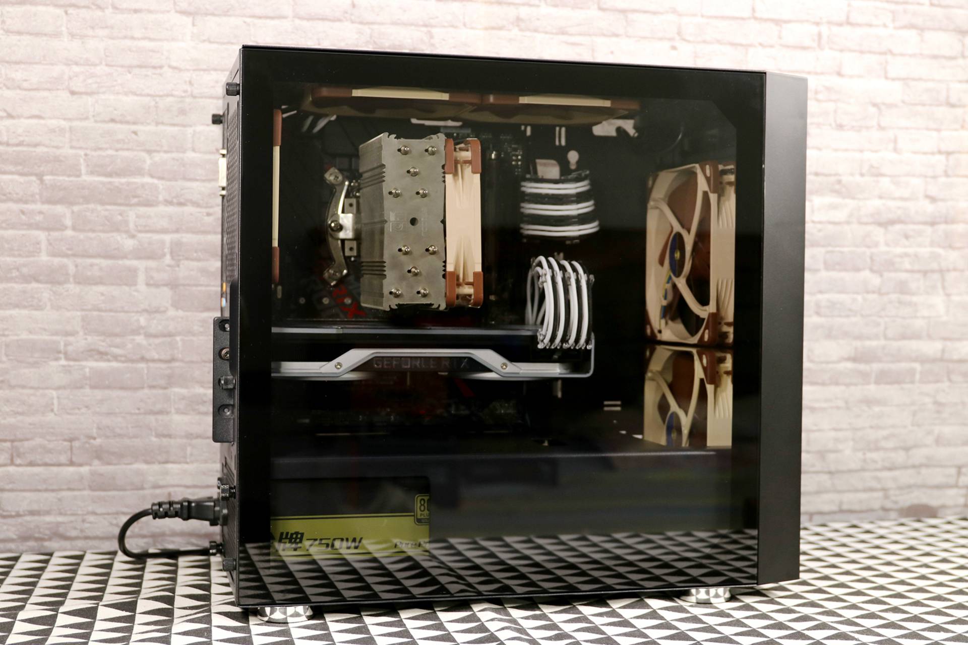 装机*党**有点忙篇3：炎炎夏日来个‘“冰爽”测试