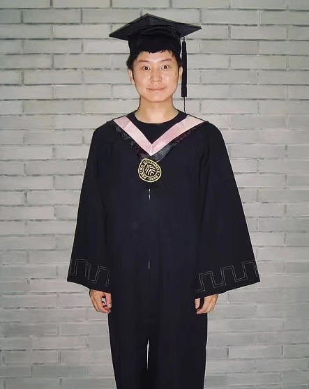 15岁考上北大,38岁沦落到湖南小镇上,成为灰头土脑的小镇青年