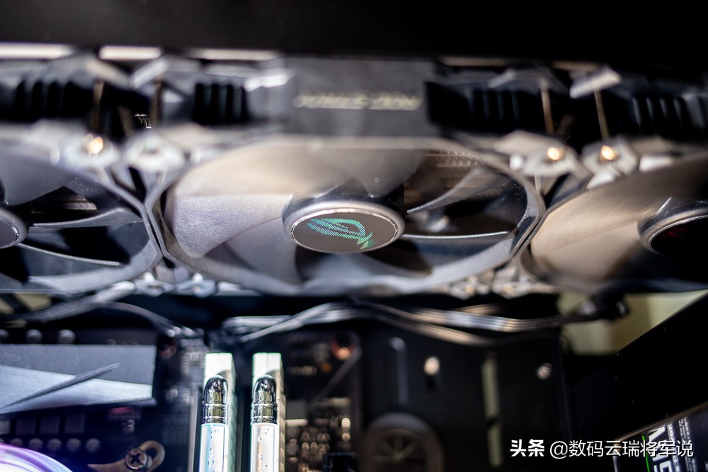 ROGStrix风神XF120磁悬浮风扇，让系统火力全开