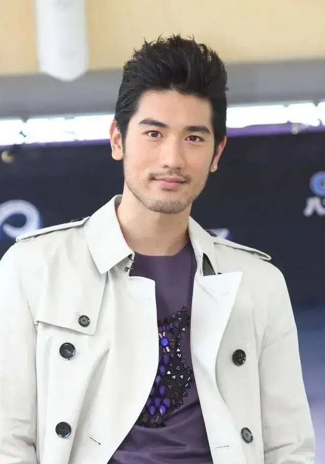 为什么喜欢高以翔,很多人因为遇见王沥川迷上高以翔