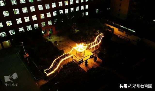 邓州市致远实验学校：桥边观鱼，竹下吟诗！真是师生进校入画来