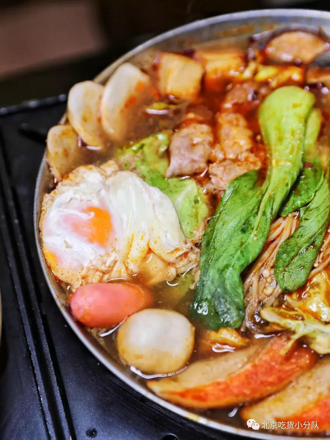 台湾最有人气的便当店,专做外卖卤肉饭