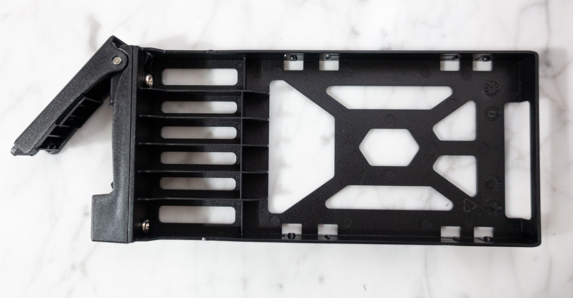 从小白开始,威联通ts-551nas初次使用