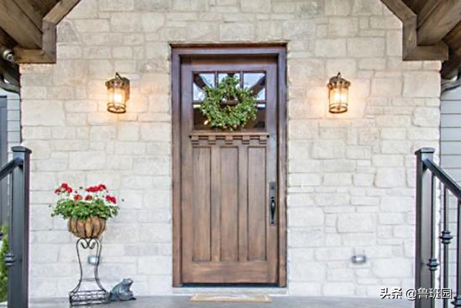最简单的木门如何设计,现在流行的木门门套效果图