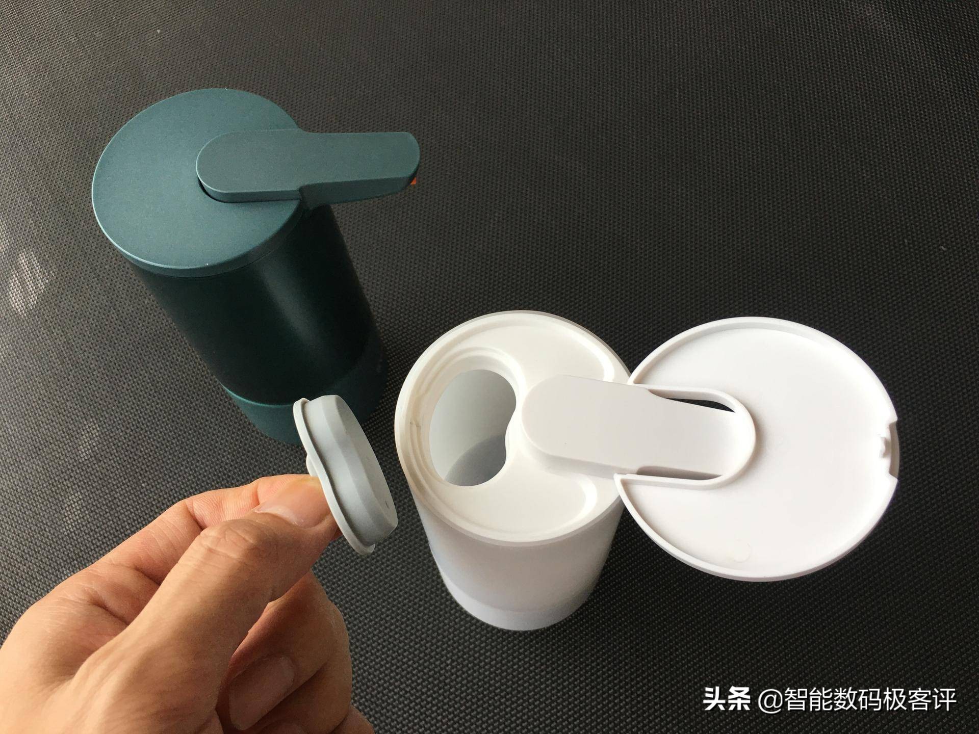 SVAVO瑞沃感应分配器V-475新品-时尚卸妆新宠