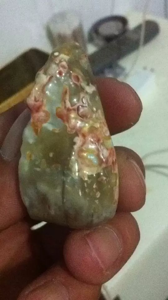 新疆罗布泊有戈壁石吗,新疆罗布泊哪些石头比较值钱