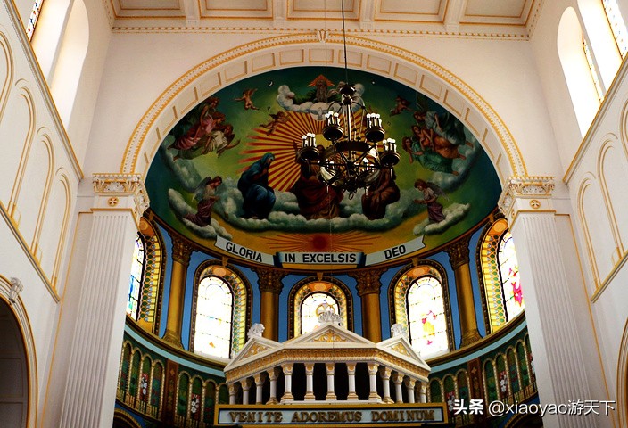 青岛百年德式建筑天主教堂,青岛最有名的天主教堂是哪个地方