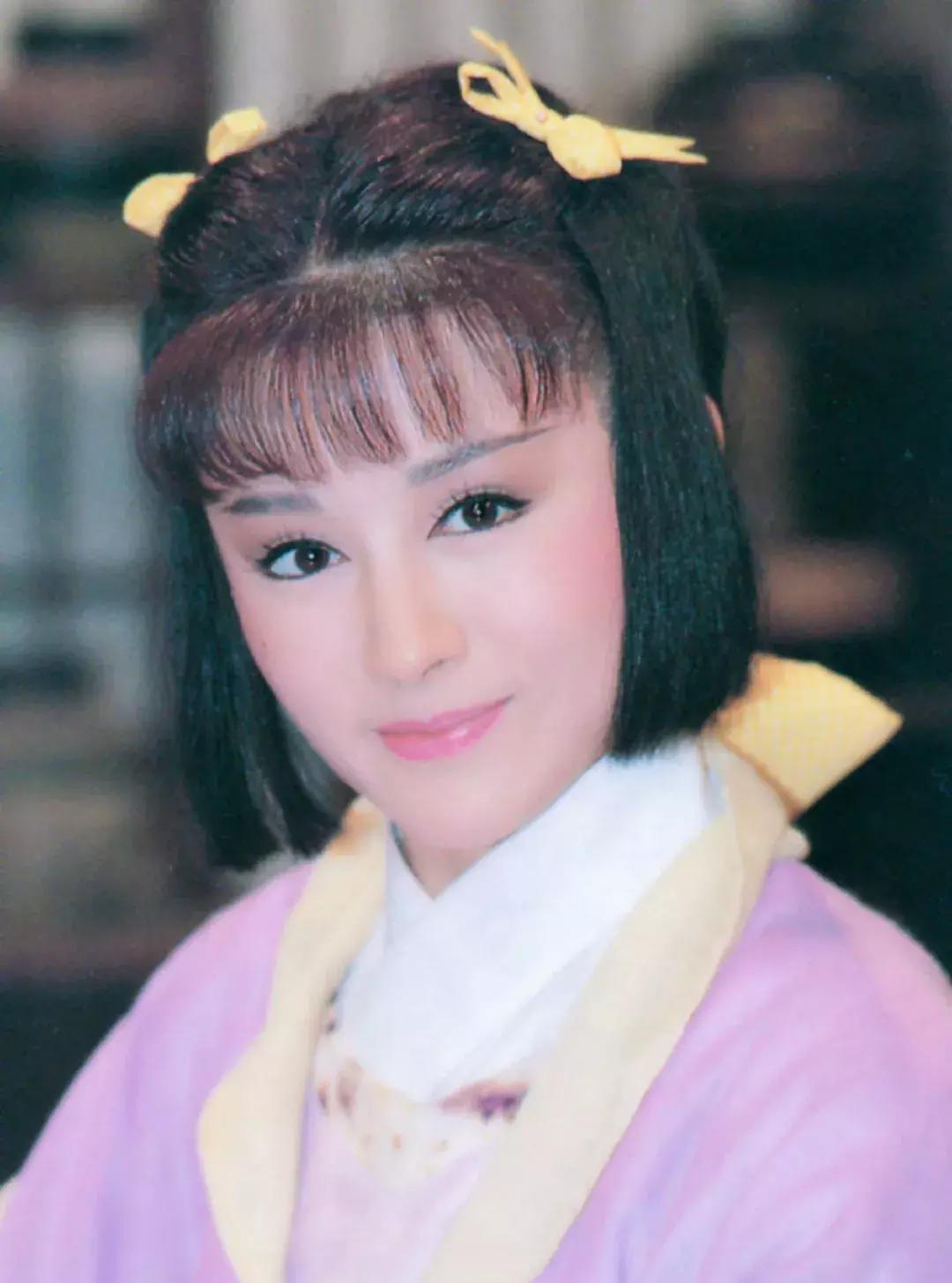 70岁潘迎紫肌肤似少女,71岁的潘迎紫是如何保养的