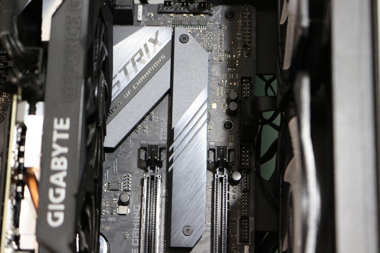 铠侠rc10固态硬盘安装教程,铠侠240g固态硬盘怎么装