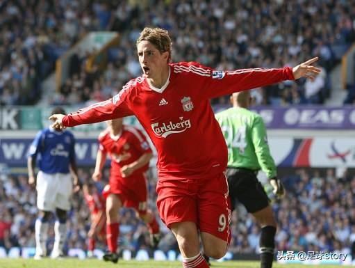 他一直被命运眷顾，生涯前段，他是天之骄子，后段，他是上帝宠儿