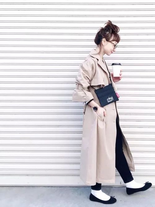 韩版风衣怎么穿最好看,这个春天的美丽穿搭