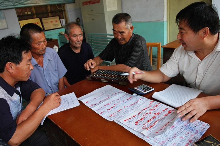 农村今后还有没有村官了？会被这三种人取代？是真是假呢？