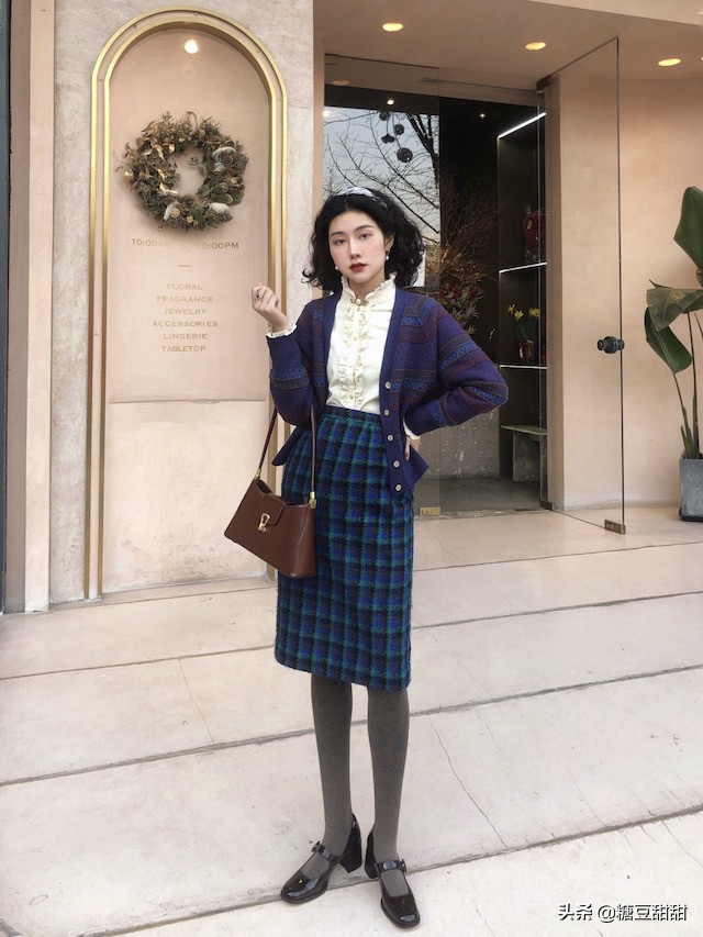 有品位的女人该放弃羽绒服了,有品位的女人要穿高跟鞋吗