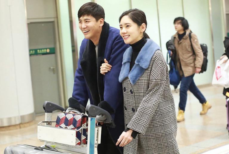 于晓光的经历,于晓光与秋瓷炫的合影