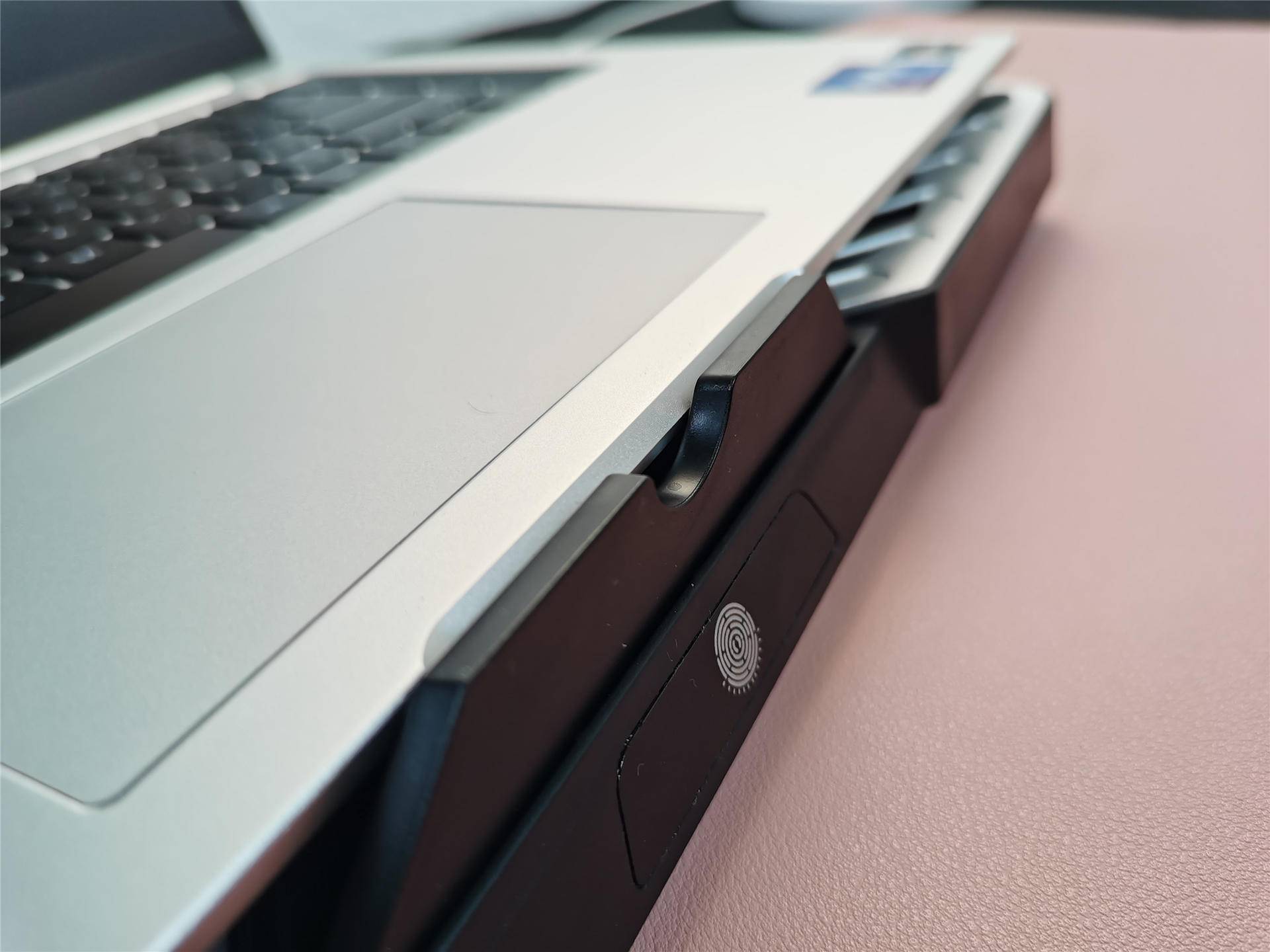 超频3笔记本电脑散热器怎么样,笔记本散热硅脂和散热垫