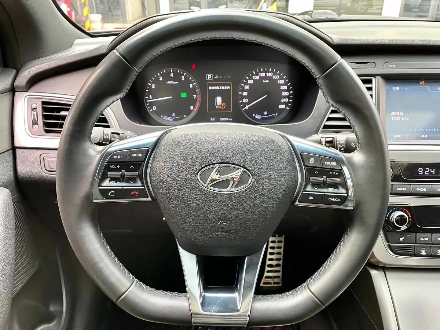 2015年现代索九1.6t,2015款现代索91.6t尊贵