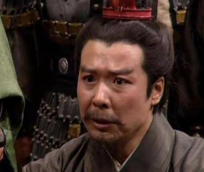 三让徐州的陶谦是真是假,三让徐州中刘备体现了什么