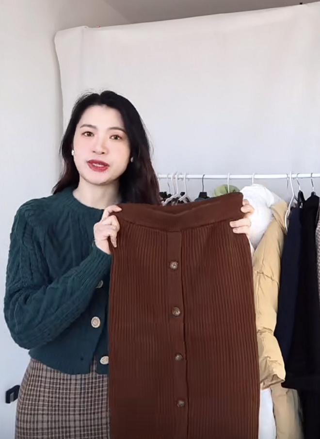 穿裙子都遮不住胯宽？素人博主纠正穿搭误区，前后对比太扎心了