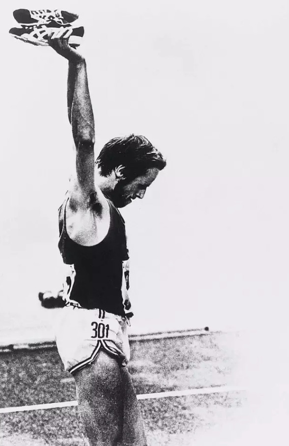 耐克阿甘是假货吗,耐克比较火的跑鞋