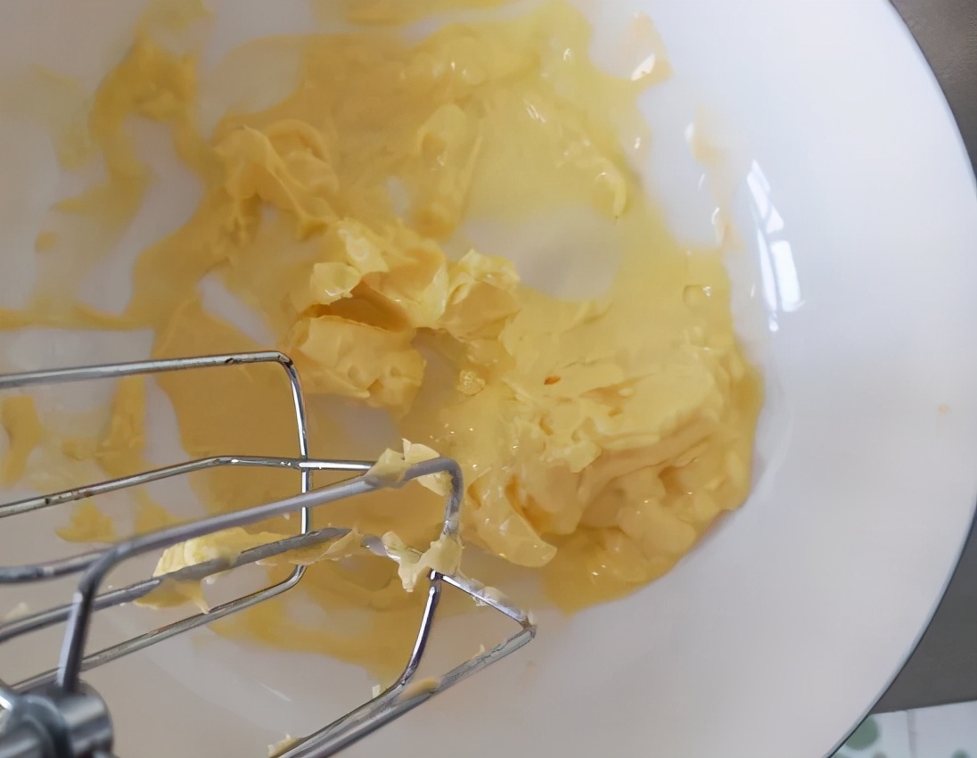 黄油100g的曲奇饼干配方 (酥脆曲奇饼干的最佳配方)