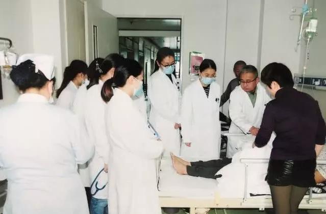 每天30000步一个月瘦了20斤,每天3万步一月能减多少斤