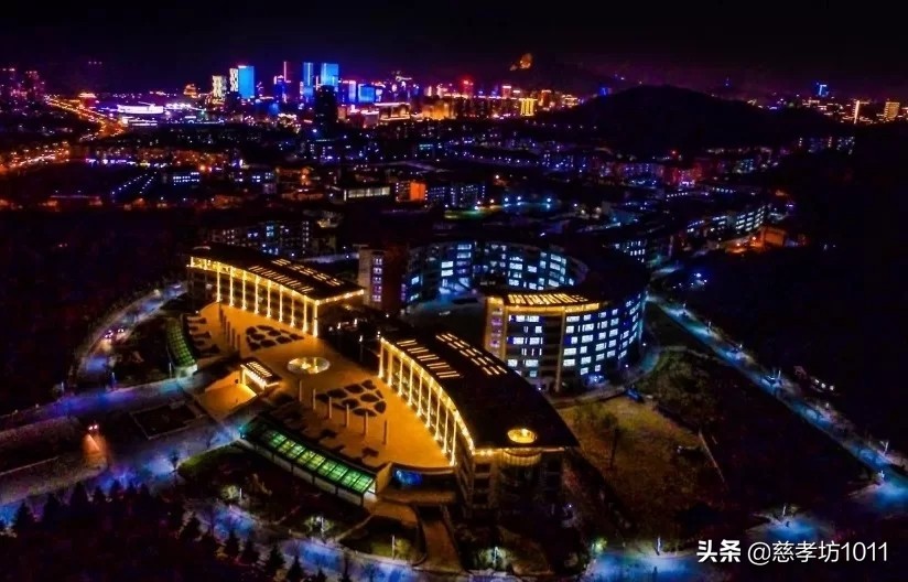 我的大学时光英语,在青岛科技大学读书什么感觉