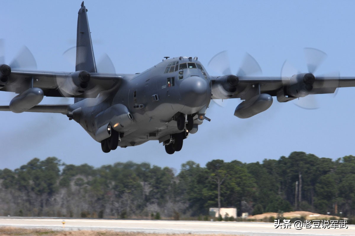 ac130w武装攻击机,空中炮艇ac-130攻击机