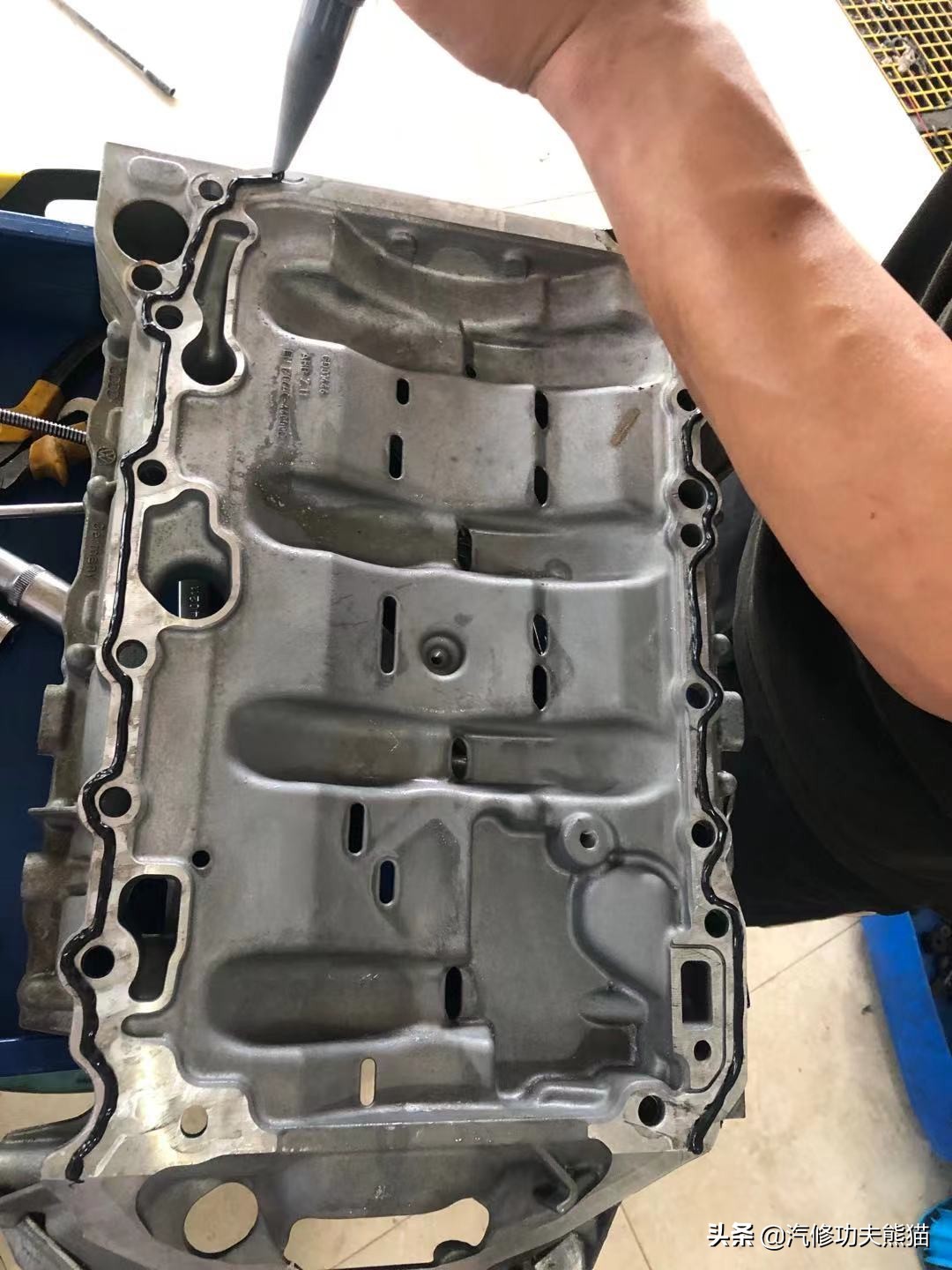 大众夏朗烧机油用什么燃油宝,2012款夏朗2.0t烧机油怎么处理