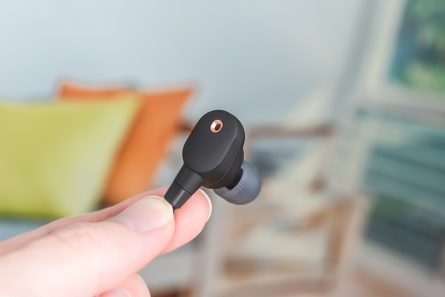 索尼wi-1000x与boseqc30谁好,索尼wi1000xm2对比boseqc30