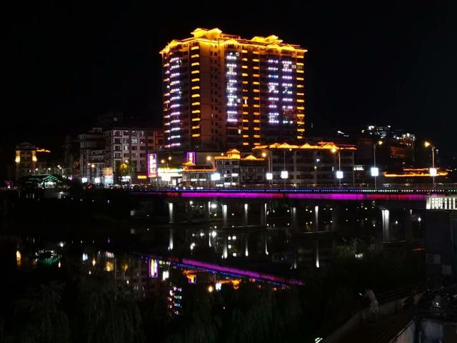 龙胜小城夜景视频,桂林龙胜有多漂亮