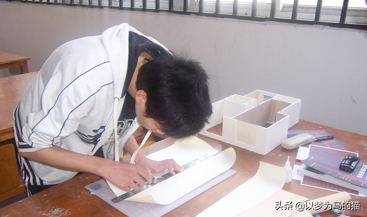 二本冷门专业好找工作,二本读什么专业好找工作