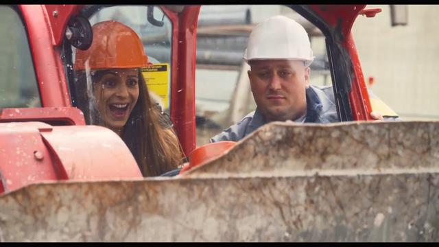 法国电影女主变成男的,法国喜剧电影女变男