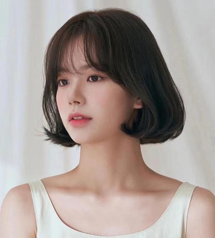 圆脸适合什么短发好看又显年轻,减龄又洋气适合大圆脸的短发