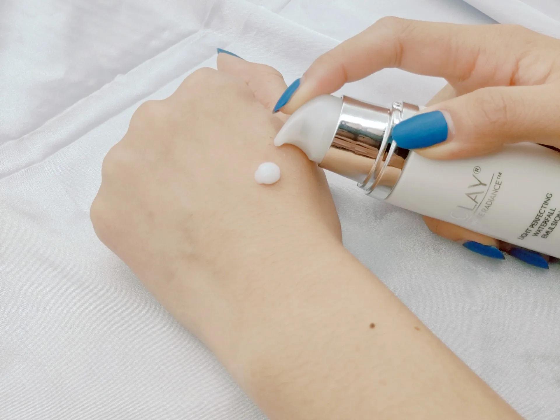 美白精华还是美白水乳,olay美白水乳和欧诗漫美白水乳