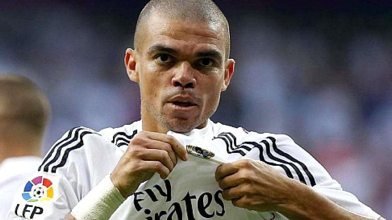 星耀足坛赛季最佳,星耀年度最佳球会球员