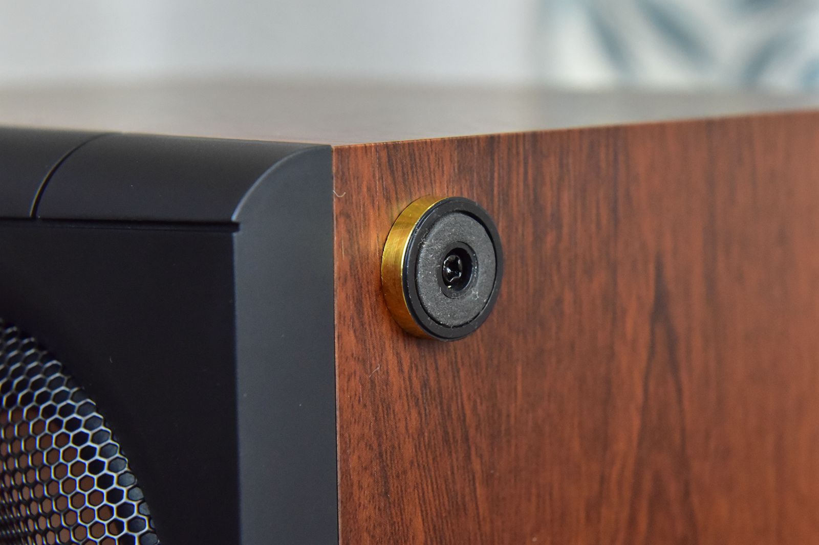 真力和惠威音箱,真力和惠威监听音响哪个好