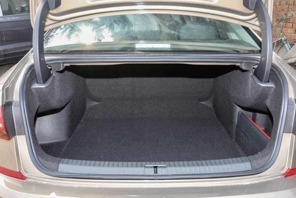 帕萨特各代碰撞测试,上汽大众帕萨特碰撞测评