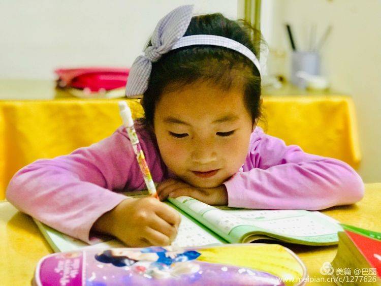 2019年“六一”节，洛阳巴图老师百幅儿童摄影图片