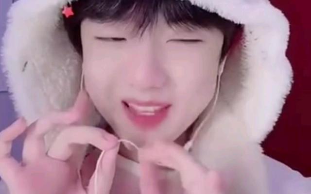 吐槽网红小潘潘,网红小潘潘和原版对比