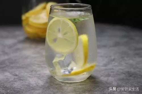 如何除衣服的火锅味,怎么用烘干机除衣服上的火锅味