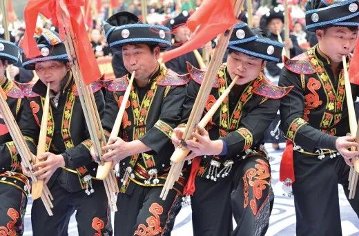 贵州黔东南千户苗寨,贵州黔东南苗寨