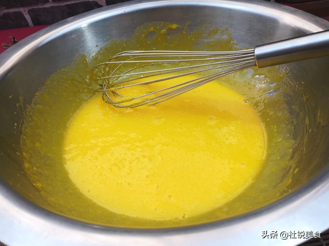 戚风蛋糕蛋黄糊有颗粒会怎么样,戚风蛋糕蛋黄比蛋白多