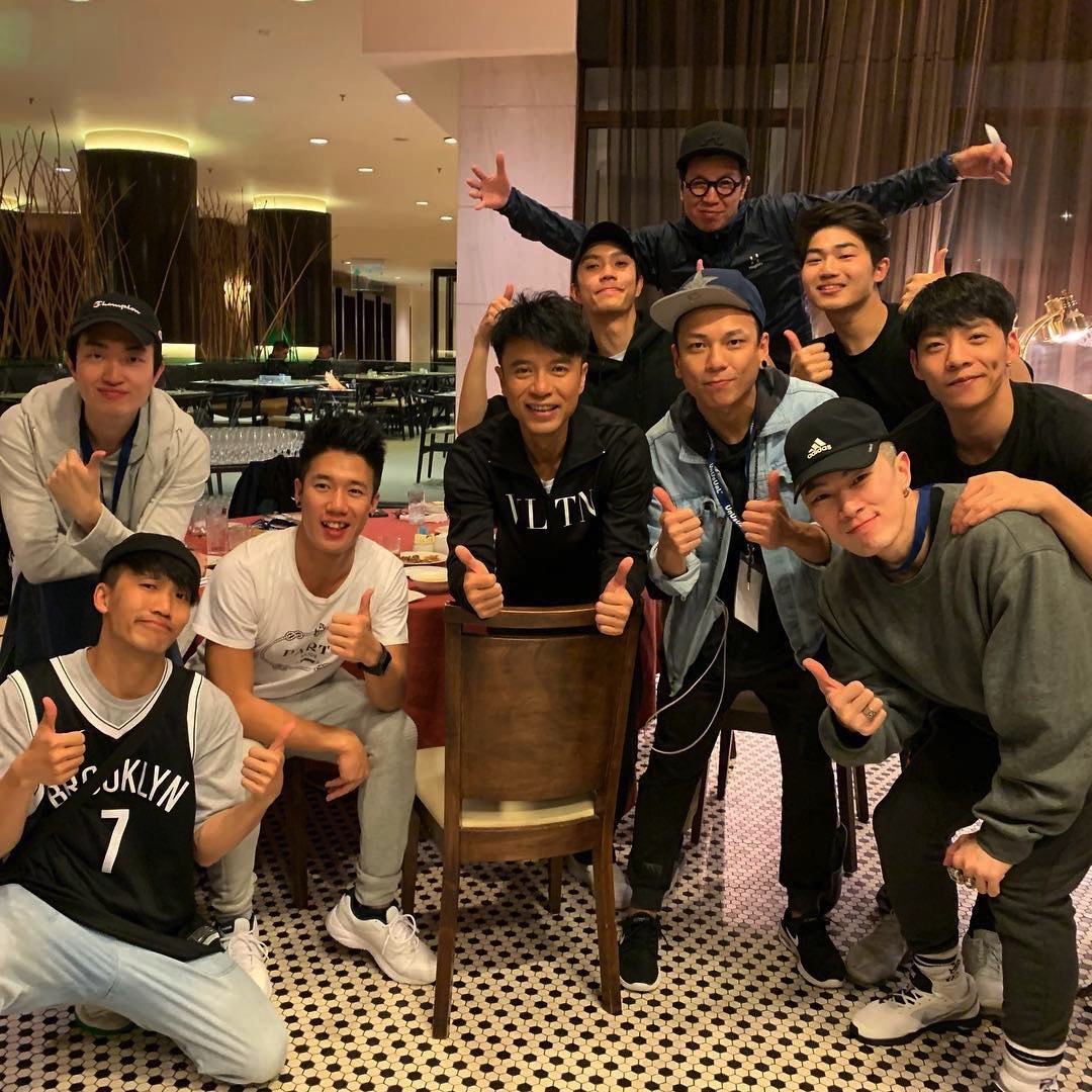 李克勤打球赛与球员起冲突险干架，事后网上公审对方被指网络欺凌