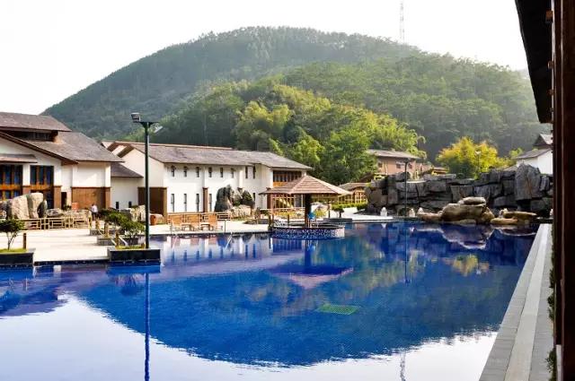 惠州博罗木屋温泉,惠州富力养生谷网红温泉度假别墅