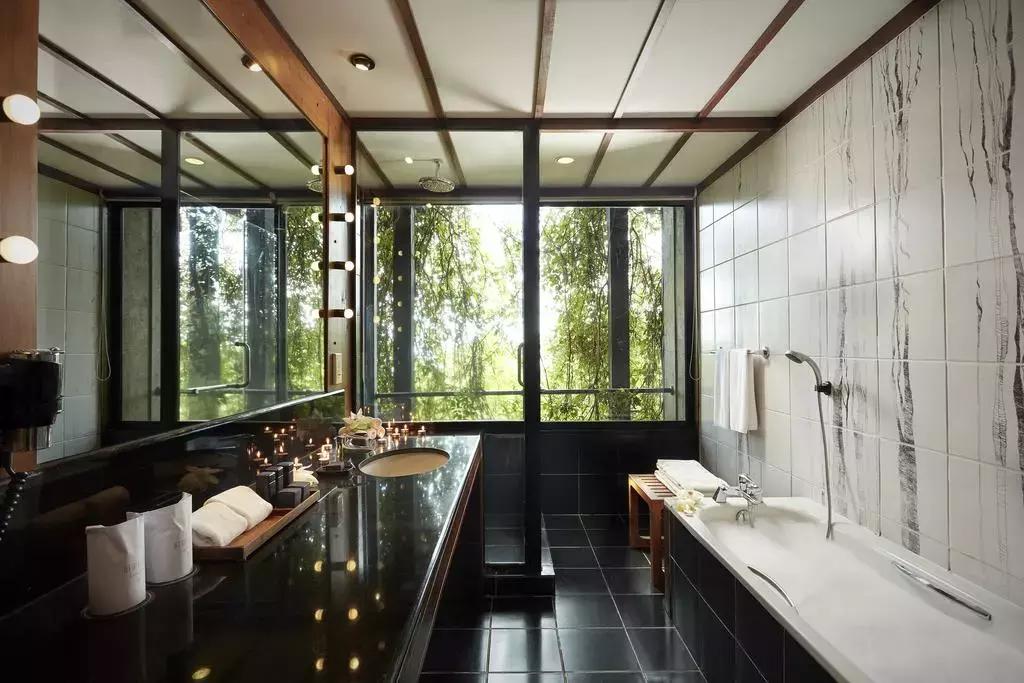 一生必去一次的神奇国度，榴莲白菜价，还有千与千寻里的海上火车