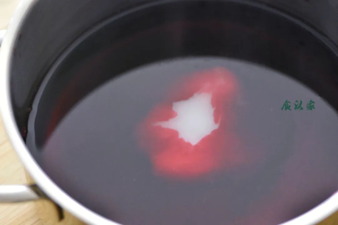 紫草老油皂的功效,健康洗衣皂推荐